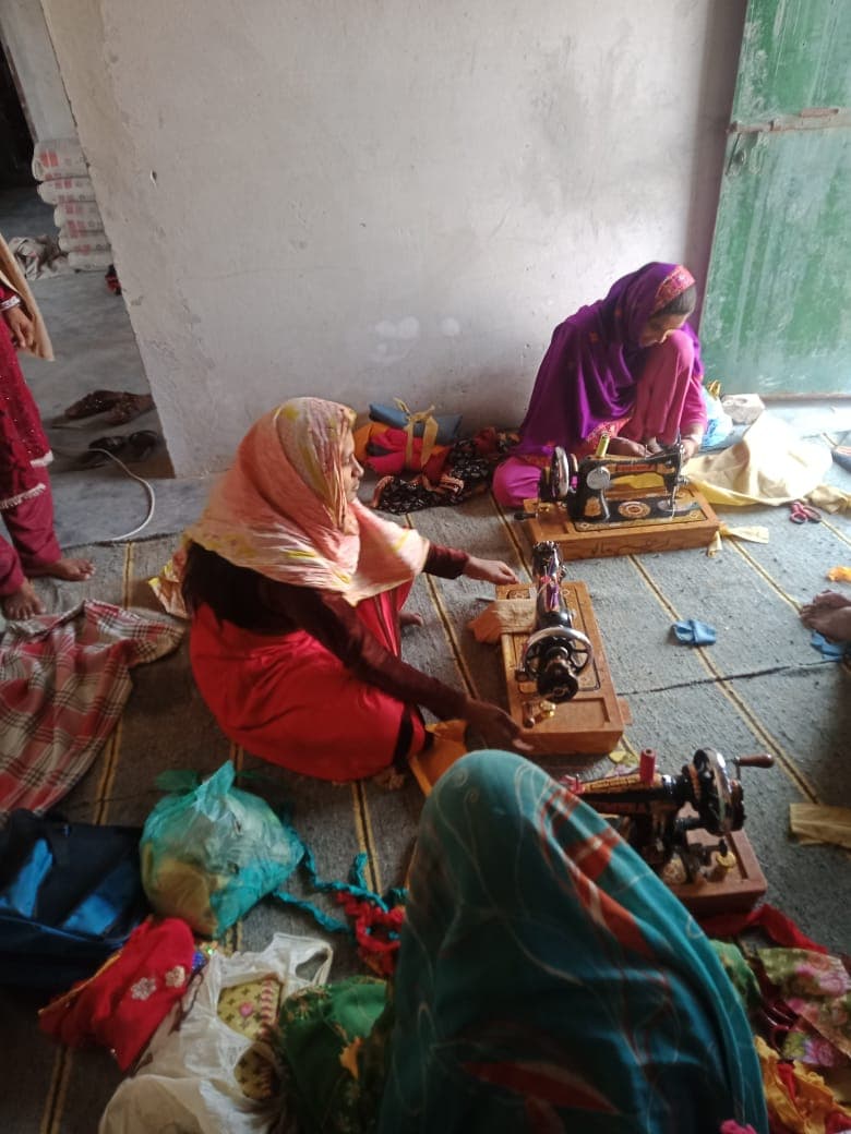 The Bahawalpur Sewing Center, photo 9